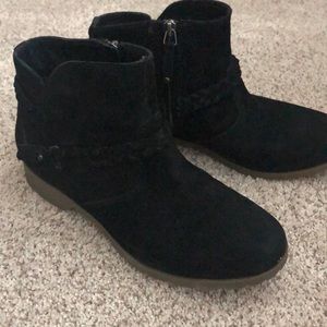 Teva waterproof suede de lavina boots, size 8.5